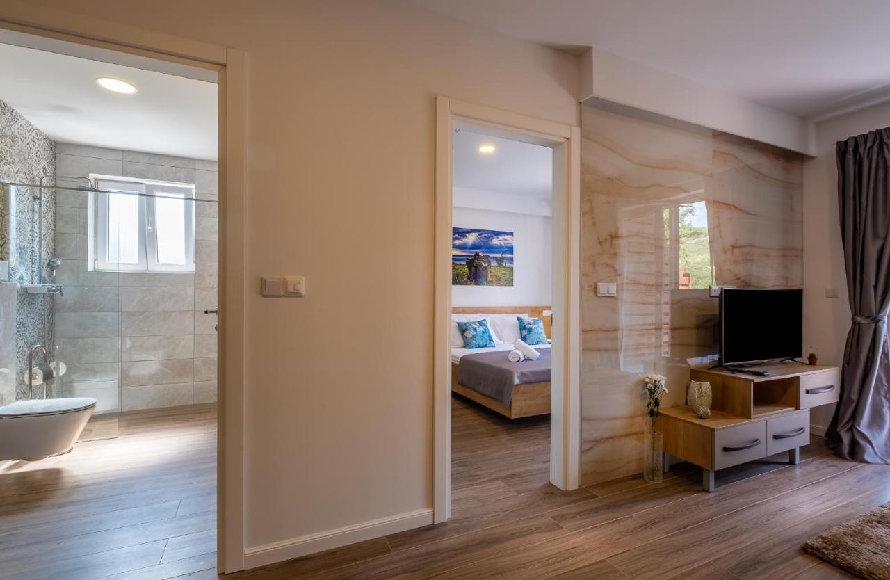 Villa Providenca Celopeci Ngoại thất bức ảnh